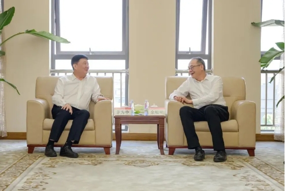 我會(huì)茅為中理事長(zhǎng)一行赴西南交通大學(xué)調(diào)研交流